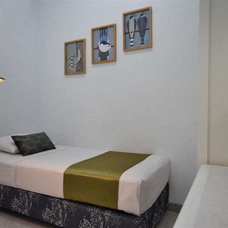 Nest Residence Jakarta Exteriör bild