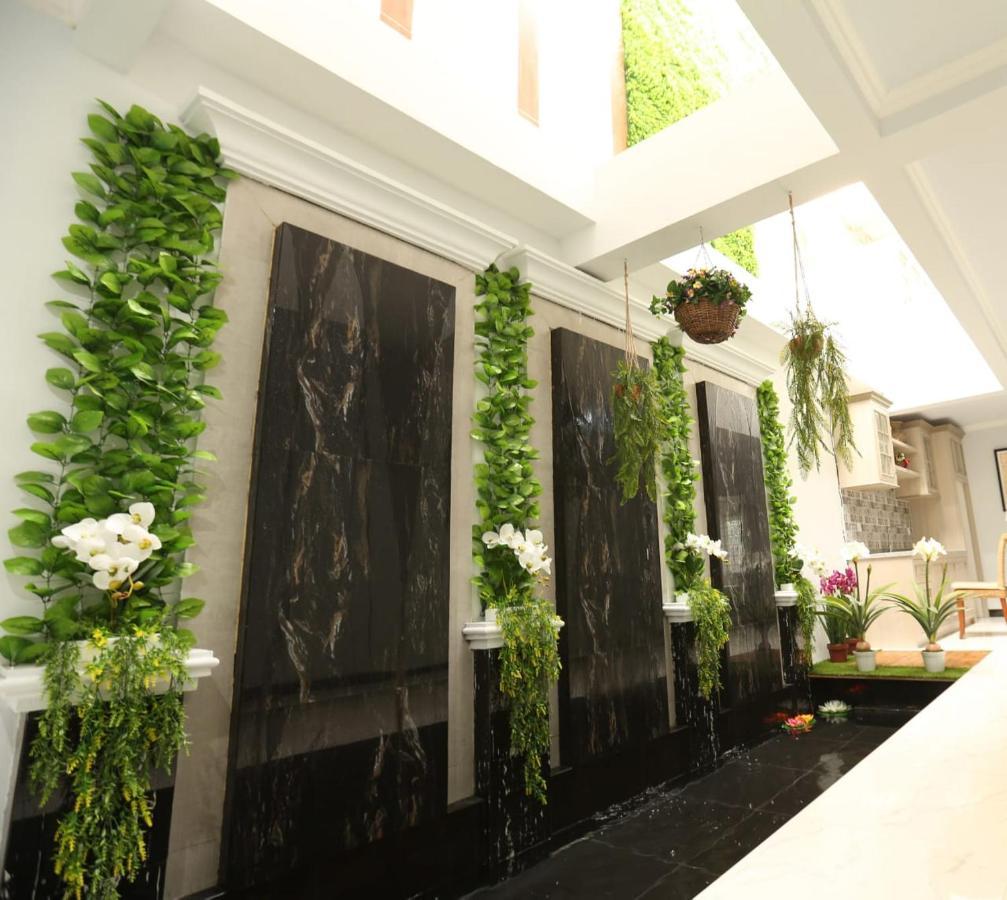 Nest Residence Jakarta Exteriör bild